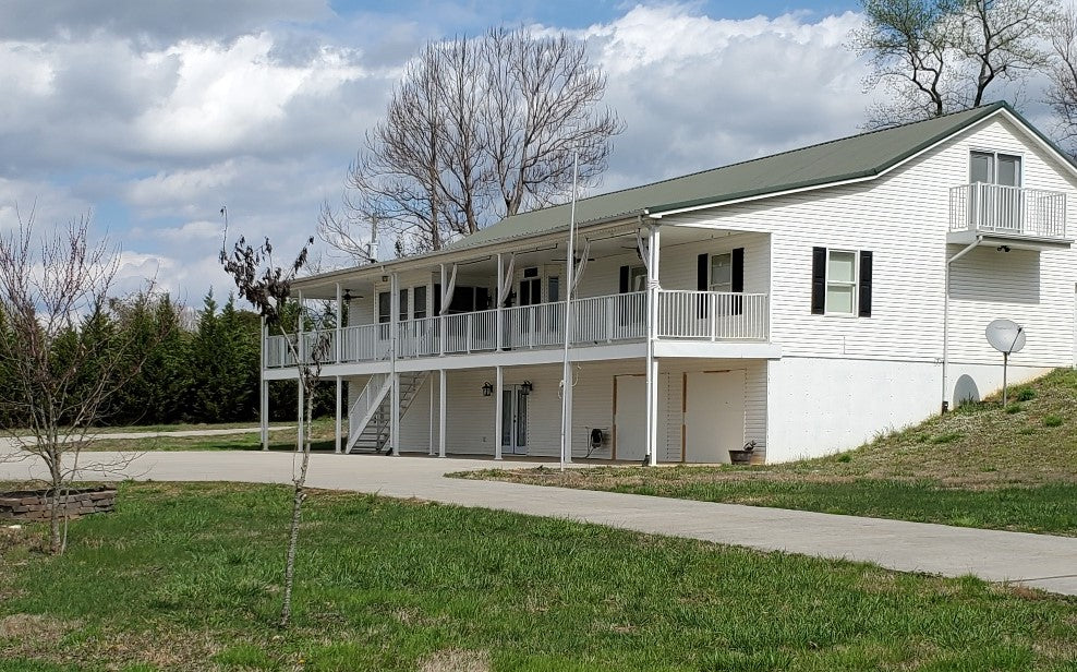 Book a Creative Retreat for 8 Guests in Tennessee